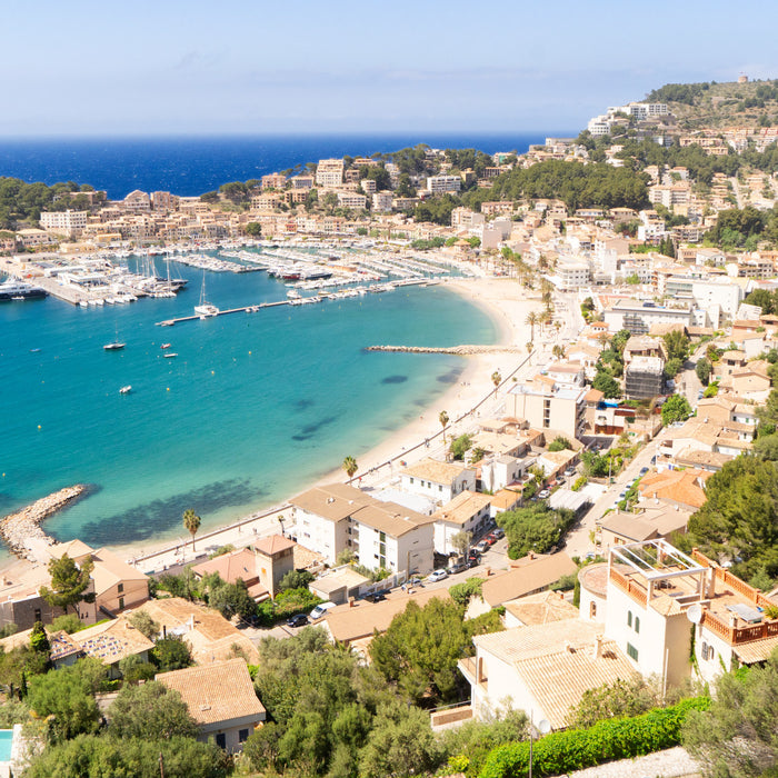 Navigare tra le isole e la costa mediterranea spagnola